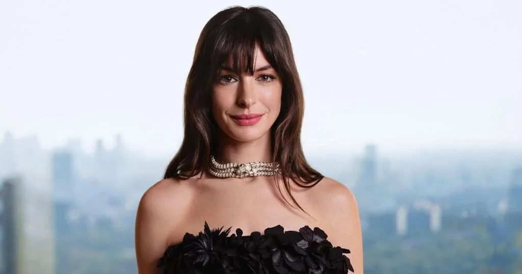 Anne Hathaway Height